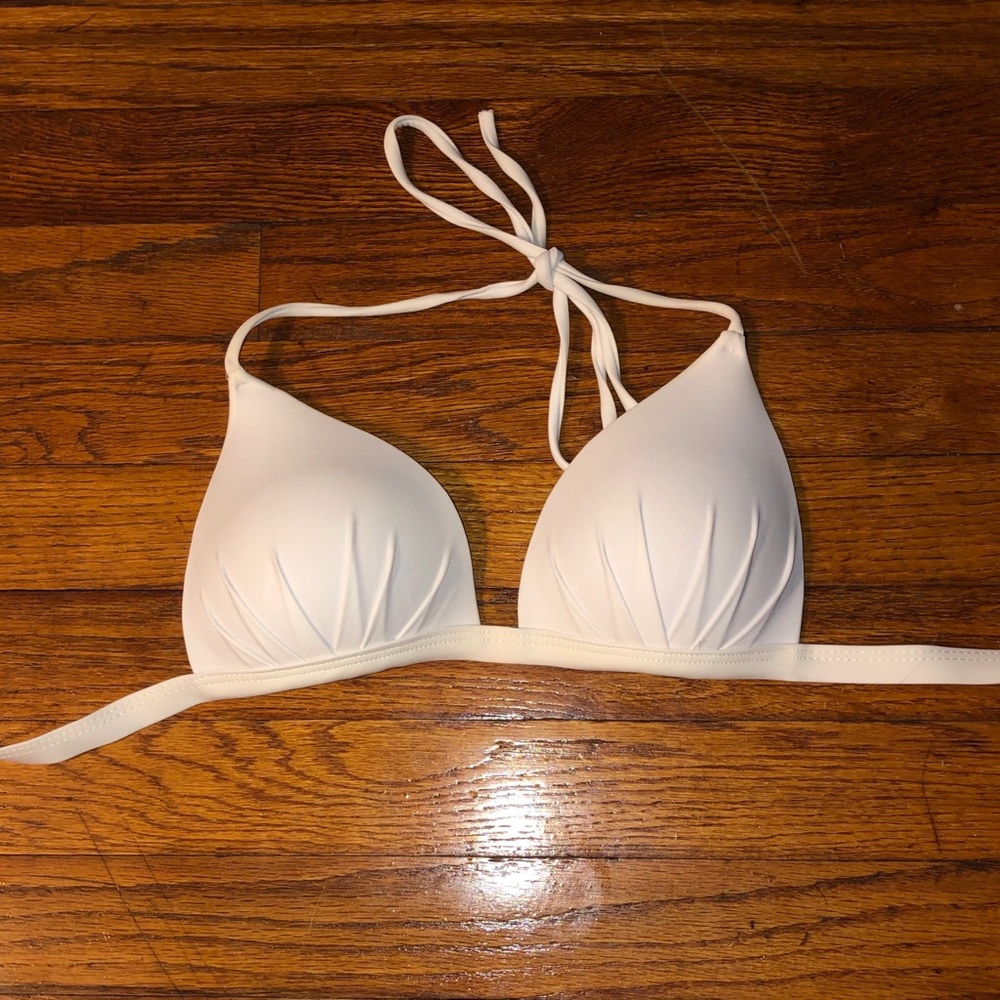 WHITE BIKINI TOP 🤍